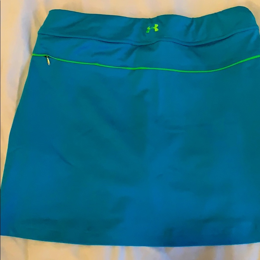 Under Armor loose tennis skirt small